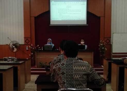 Bekali Asisten dengan Materi Praktikum Kewirausahaan